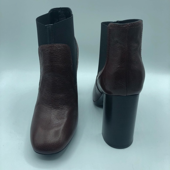 Tod’s Gomma Heel Block Heel Bootie - Picture 6 of 9